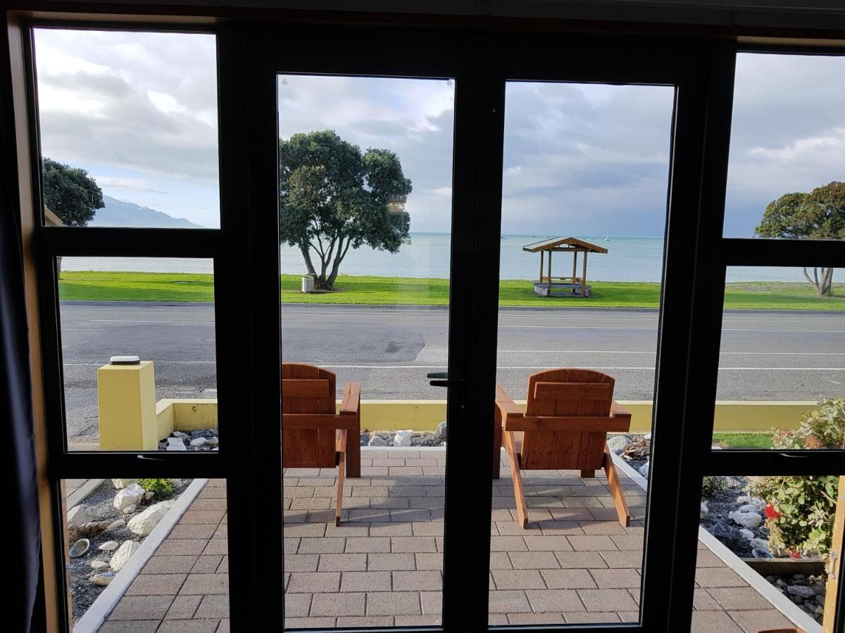 The Anchor Inn Beachfront Motel 카이코라 외부 사진