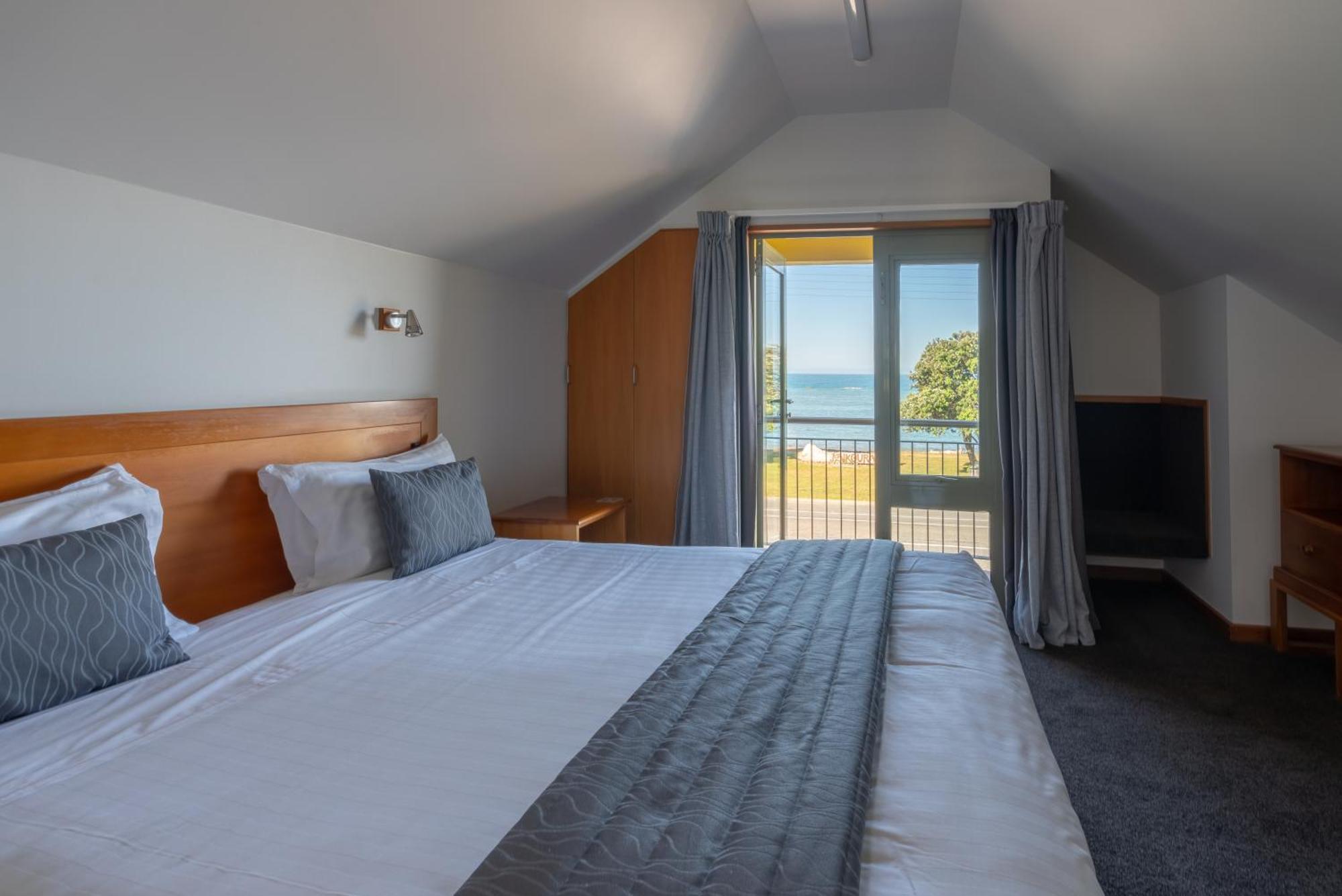 The Anchor Inn Beachfront Motel 카이코라 외부 사진
