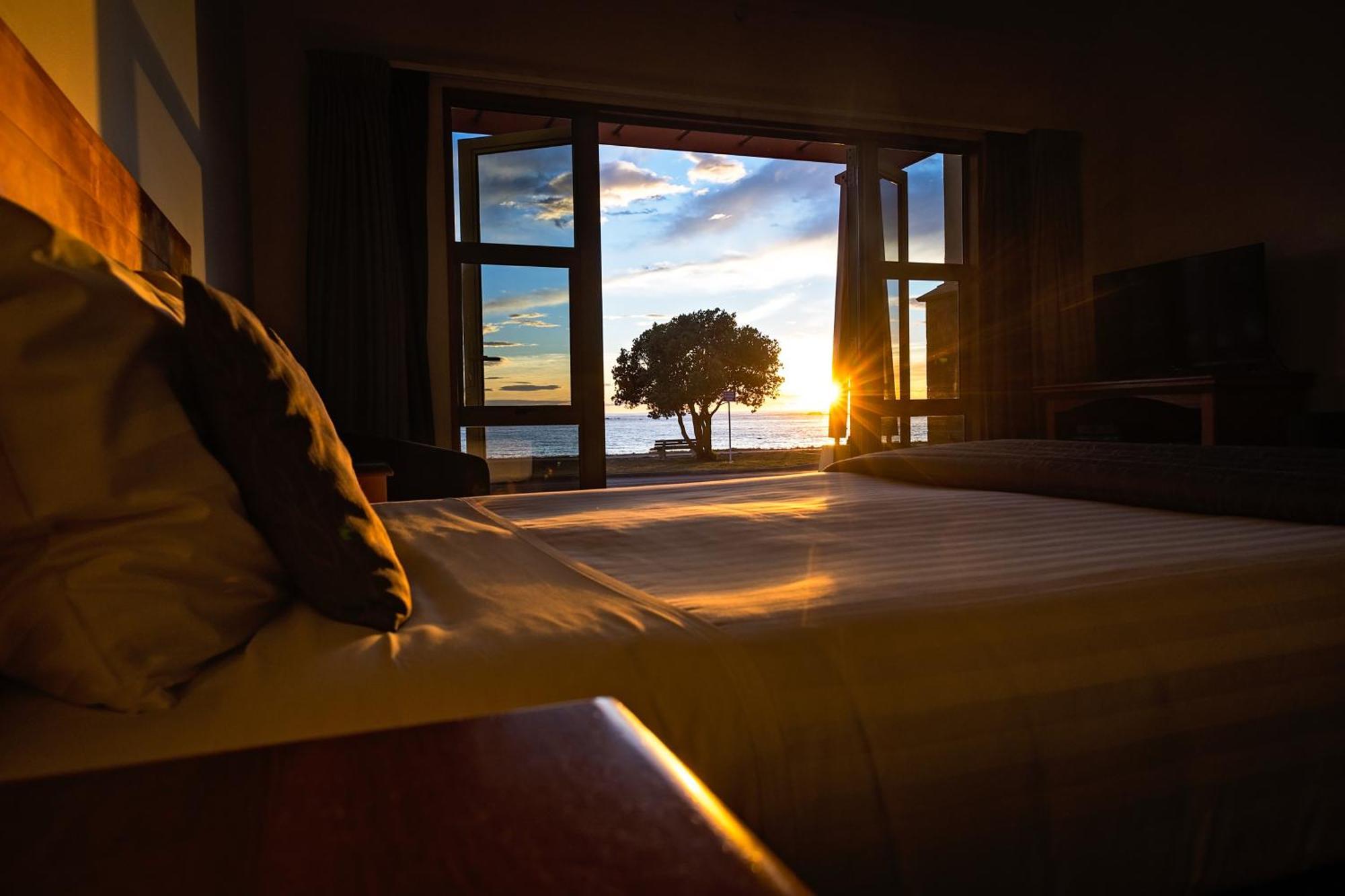 The Anchor Inn Beachfront Motel 카이코라 외부 사진