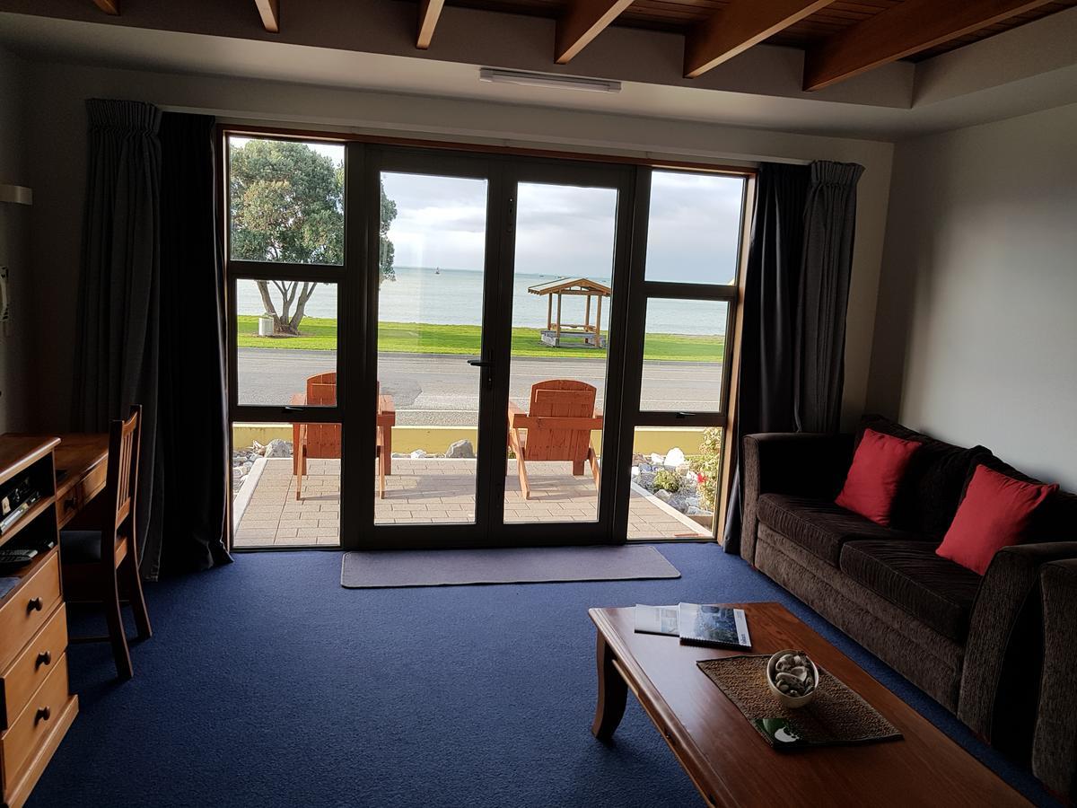 The Anchor Inn Beachfront Motel 카이코라 외부 사진