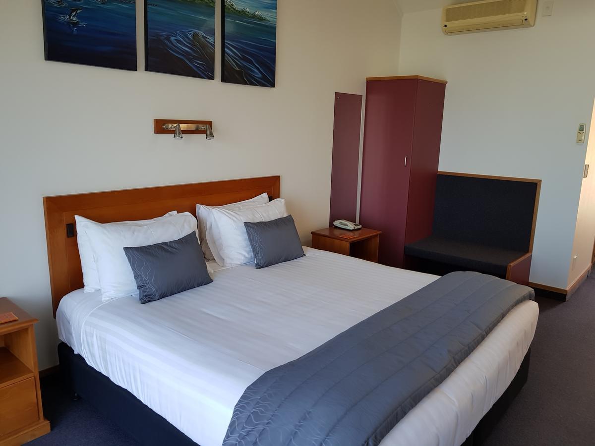 The Anchor Inn Beachfront Motel 카이코라 외부 사진